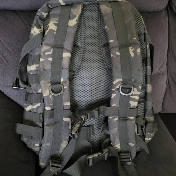 Black Tactical Multicam backpack - Picture 2 of 4